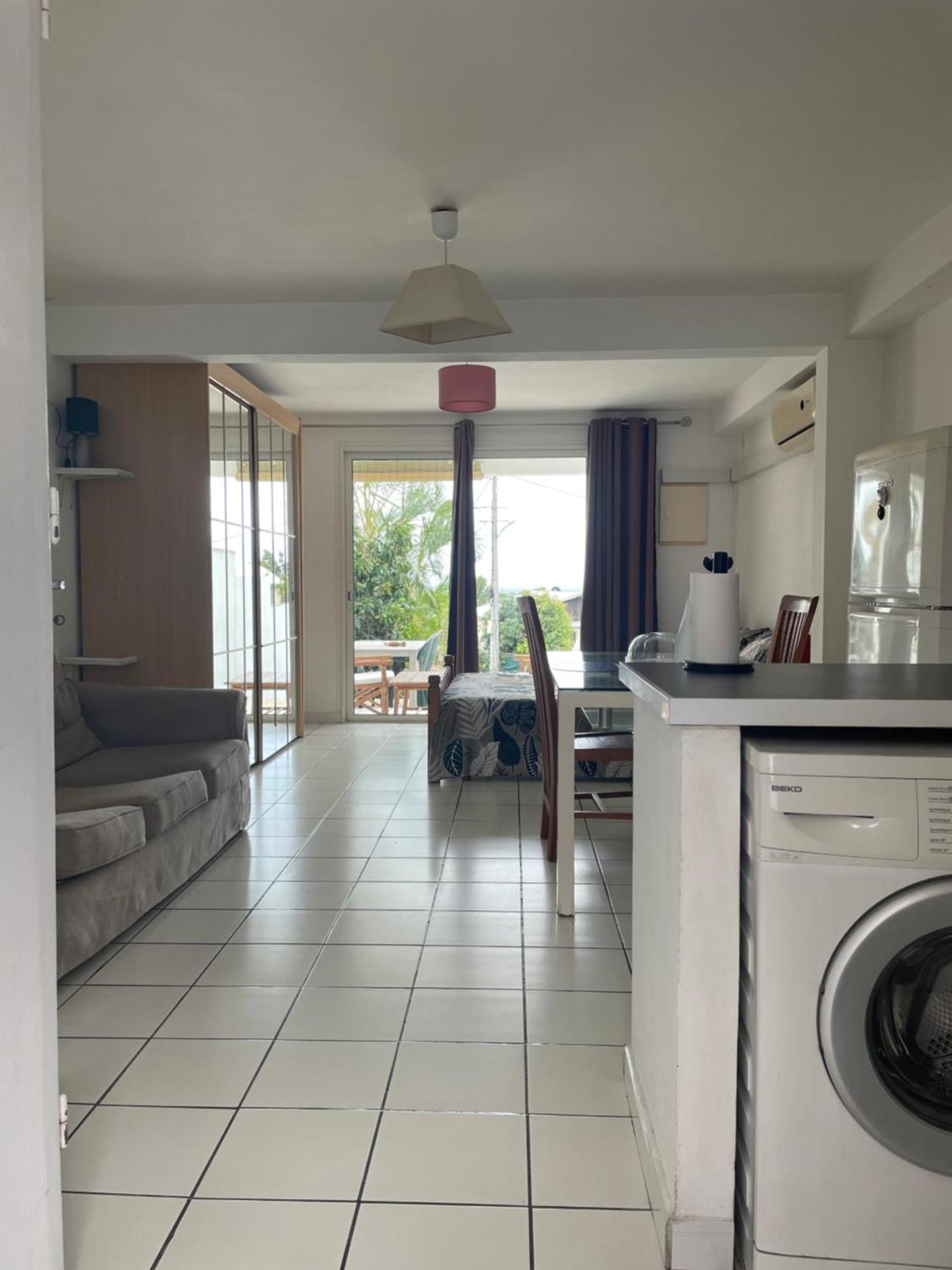 Studio 40M2 Saint Gilles Les Bains Экстерьер фото