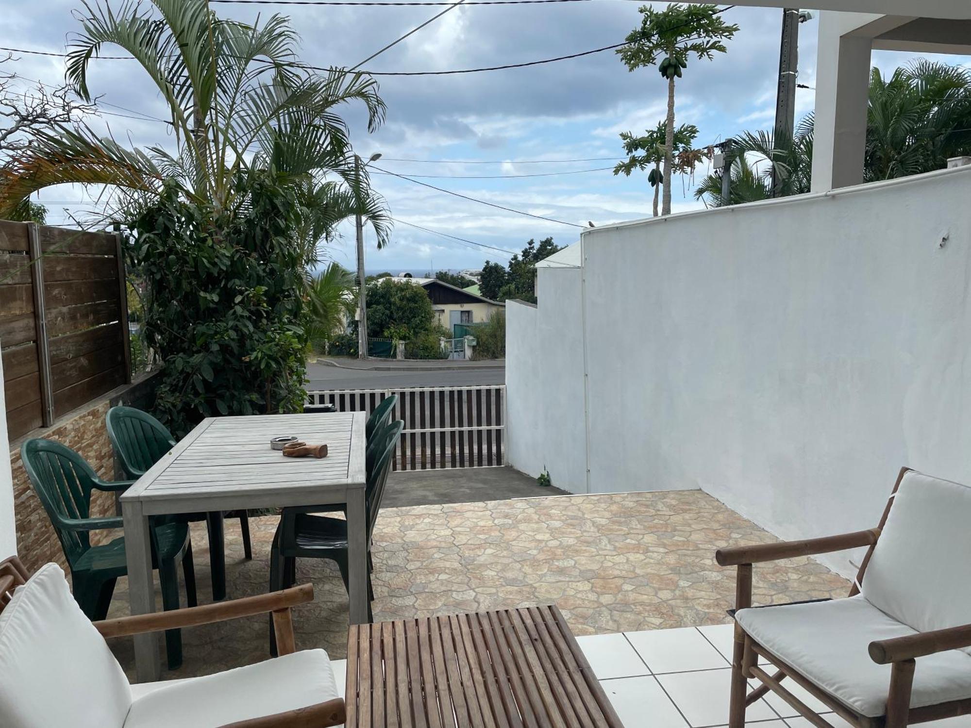 Studio 40M2 Saint Gilles Les Bains Экстерьер фото